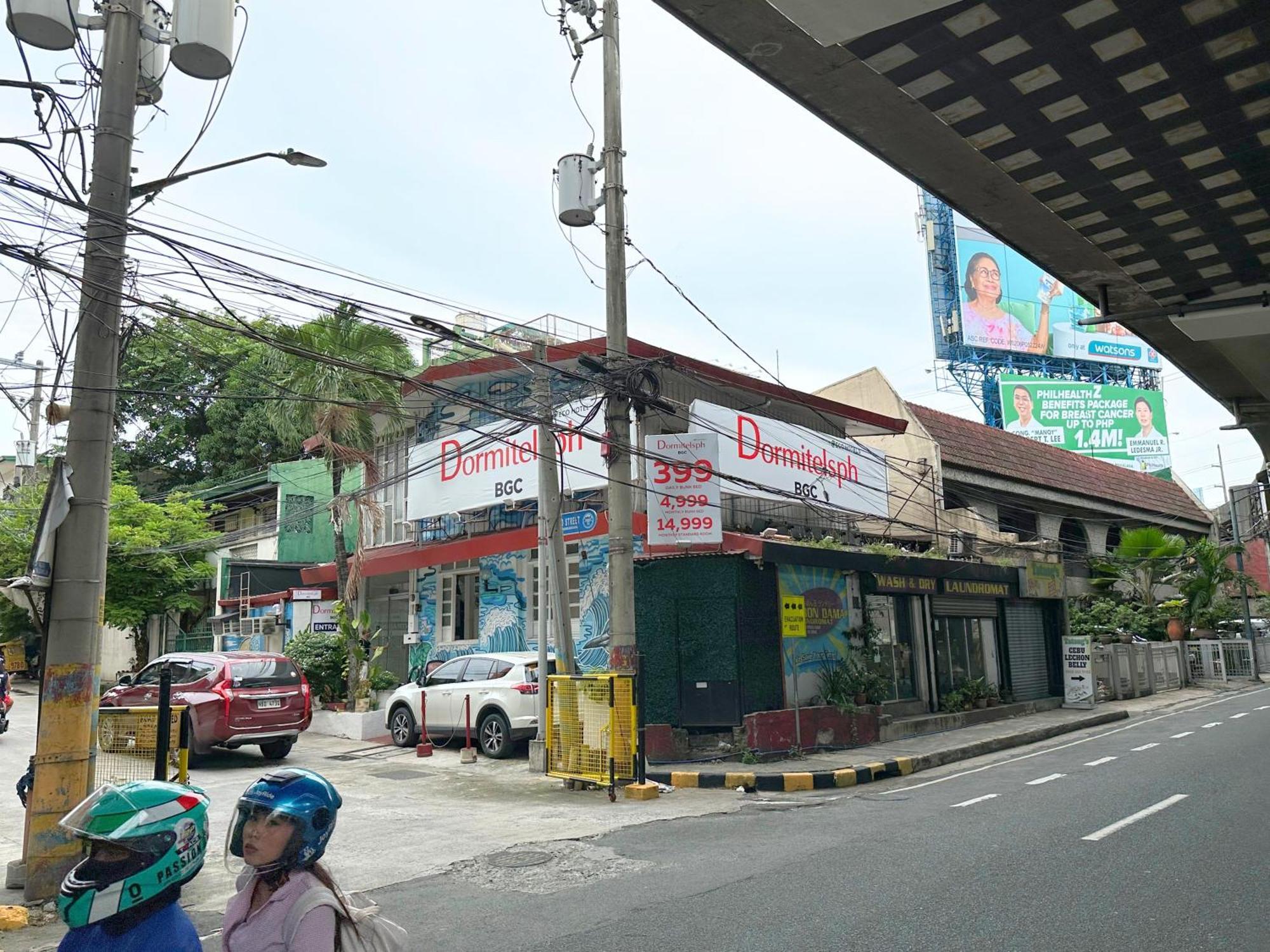 Dormitelsph Bgc Hotel Makati City Exterior foto