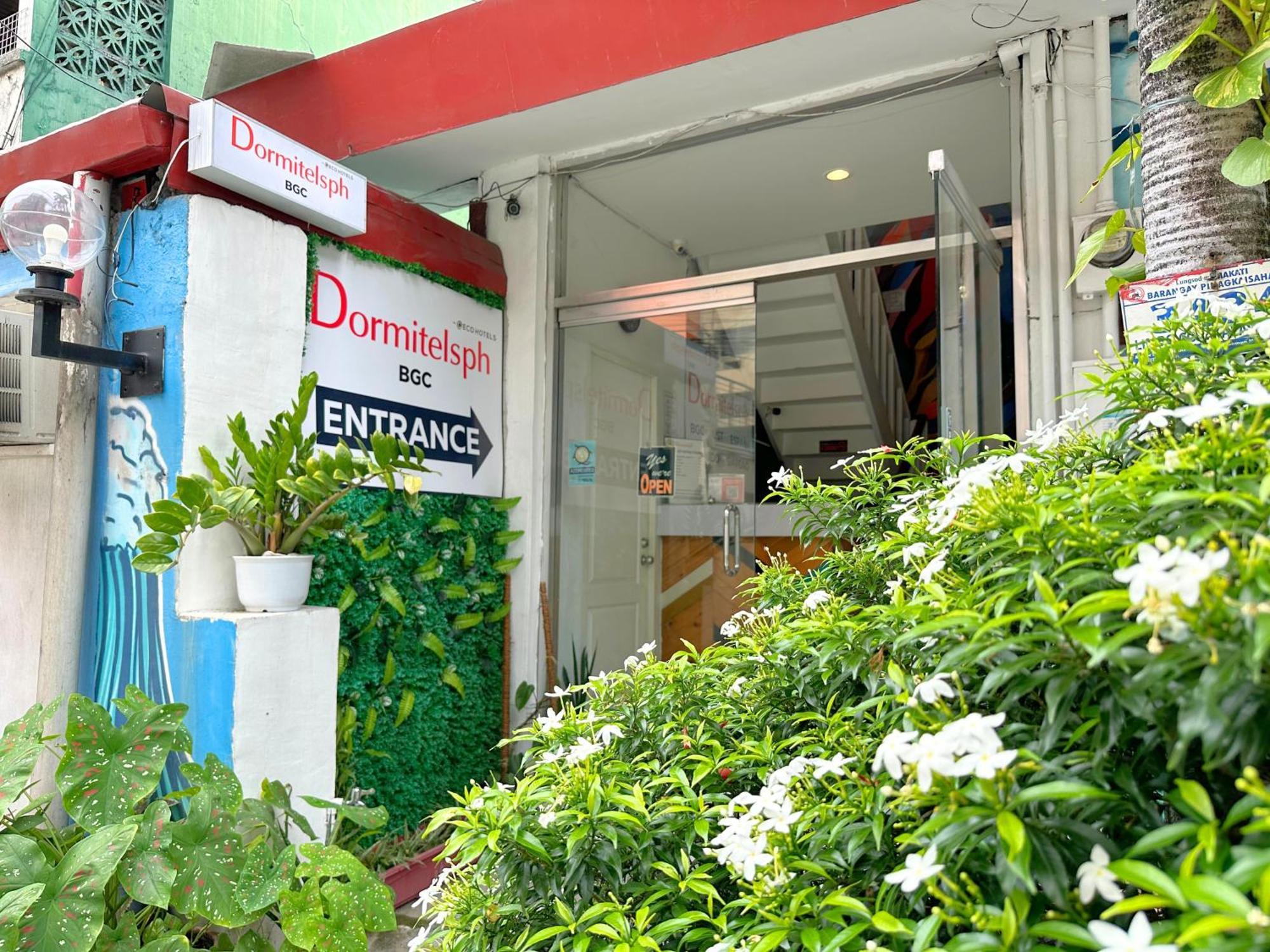 Dormitelsph Bgc Hotel Makati City Exterior foto